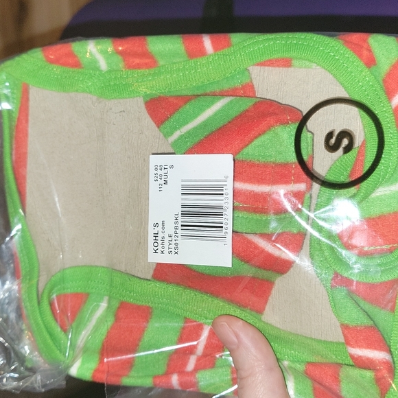 Pet Grinch Christmas Velcro Closure Top NWT - Picture 4 of 4